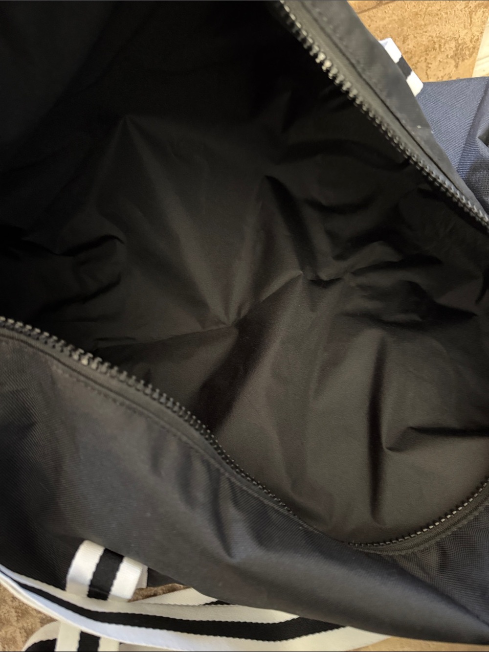 Nike Black Duffel Bag with White Swoosh and Striped Straps overnight gym sports - Picture 11 of 11